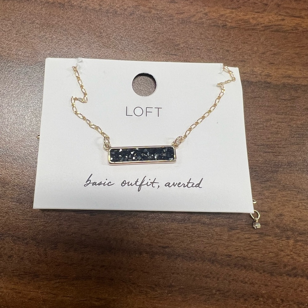 Loft gold necklace